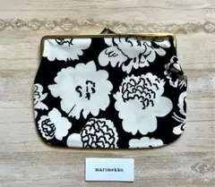 ☆新品未使用☆マリメッコ　marimekko がま口　ポーチ　花柄