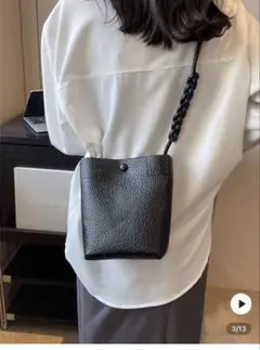 黒いレザーショルダーバッグ　シーエン