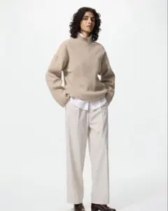 美品　UNIQLO タックワイドパンツ　ナチュラル　Sサイズ