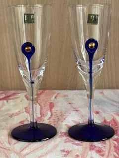HOYAシャンパングラス 2個セット 装飾的なボール付き