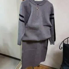 グレー ニットセットアップ