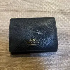 coach コーチ　黒レザー折りたたみ財布 ゴールド金具付き