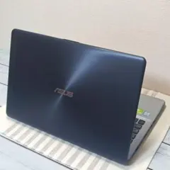 【グラボ搭載】ASUS VivoBook☘8世代i5☘8G☘SSD256+1TBのサムネイル