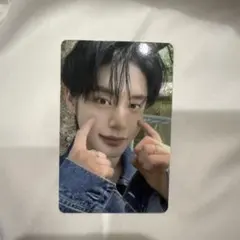 Item thumbnail for item 8e821f27-875d-4a35-a831-ab57d6589243