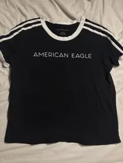 AMERICAN EAGLE アウトフィッターズ ブラック デカロゴTシャツ