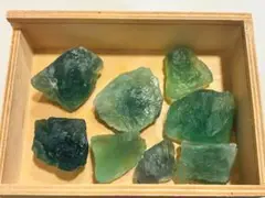 【送料無料】天然蛍石 原石 残り1点