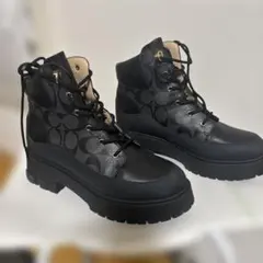 COACH シグネチャー レースアップブーツ ブラックのサムネイル