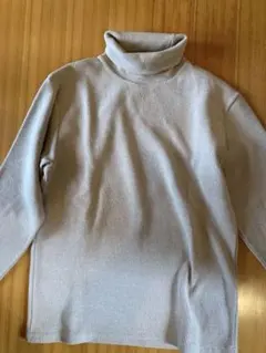 City ライトグレー タートルネックセーター