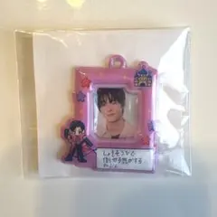 値下げ RIIZE ウォンビン 証明写真 キティちゃん Y2K フォトキーリング