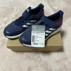 新品★未使用 adidas キッズシューズ size→22.5cm