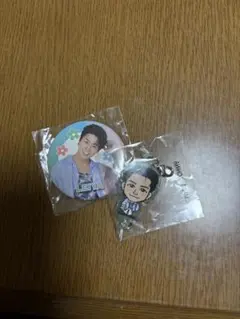 瀬口黎弥　缶バッジ　つながるチャーム　ガチャ　カプセル