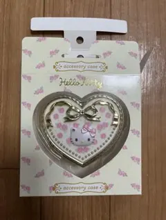 新品　未使用　人気　Hello Kitty アクセサリーケース ハート型　小物