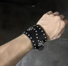 NVRFRGT CRYSTAL STUDDED LEATHER BRACELET - メルカリ