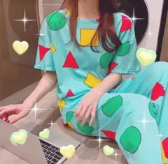パジャマ 部屋着 セットアップ クレヨン しんちゃん 新品　韓国