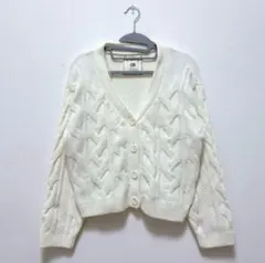 【値下げ不可】URBANITY ケーブル編み ニットカーディガン（オフホワイト）