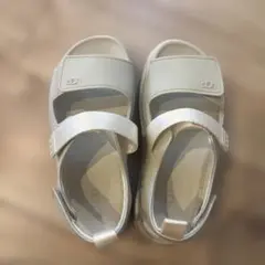 UGG ゴールデングロウ ベージュ シーソルトのサムネイル