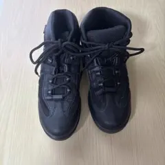 チャコット　ダンススニーカー　ミドルカット 　　　　　　　　　　　24㎝　　黒のサムネイル