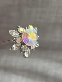 訳あり　クリスタル装飾のメタルヘアピン