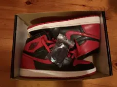 Nike Air Jordan 1 High OG "Patent Bred"のサムネイル