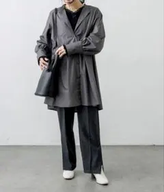 タイプライターノーカラーブラウス