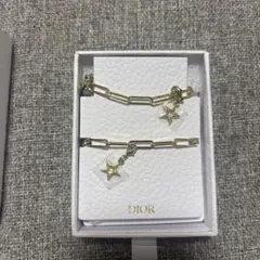 Dior 星型チャーム キーホルダー