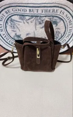 Item thumbnail for item fe2e2572-0017-4319-adf6-c715a5700719