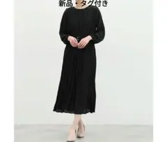 ハニーズ　プリーツワンピース　ブラック
