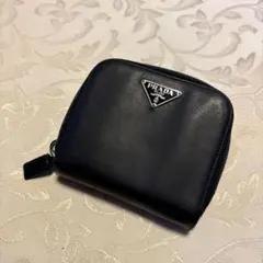 【訳あり】 PRADA プラダ ラウンドファスナー 二つ折り財布 ブラックレザー