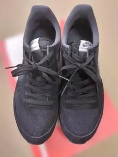 超希少✨NIKE INTERNATIONALIST スニーカー カスタムカラー黒 - メルカリ