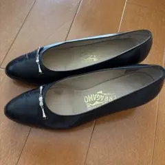 Salvatore Ferragamo ブラック パンプス　5 1/2D