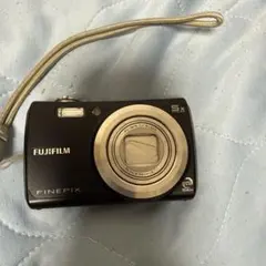 FUJIFILM FinePix F100fd 人気機種　【美品】のサムネイル