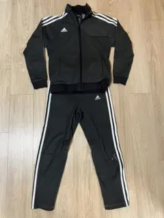 adidas エアロレディ　ジャージ上下セット　１４０