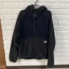 Nike ブラック ジップアップフーディ