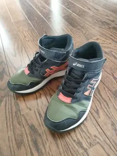 asics レーザービーム　スノーシューズ　22.5cm