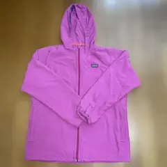 処分価格　patagonia フード付きパーカー ピンクパープル