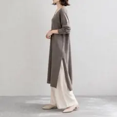 ユアーズ［M］大人カジュアル◎サイド深スリット◎Vネックミドル丈ニットワンピース