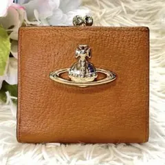 新品 Vivienne Westwood 赤色 レッド 金色の蝶々留め 二つ折り - メルカリ