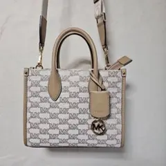 [美品】Michael Kors ロゴプリント トートバッグ