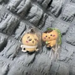 ちいかわ　マスコットつきビスケット　くりまんじゅう　ラッコ