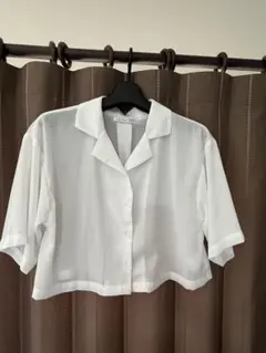 ラックス　ホワイト ショート丈 シャツ ブラウス　五分袖　ボタン付き 透け感　M