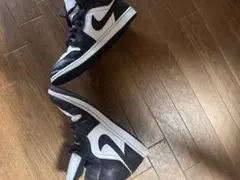 Nike Air Jordan 1 Black/Whiteのサムネイル
