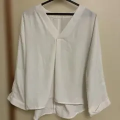 INGNI 白　長袖カットソー　レディース