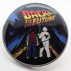 バッジ　200個　BTTF バックトゥザフューチャー バッジ 200個 BTTF バックトゥザフューチャー - メルカリ