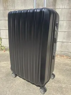 Sサイズ新品未使用スーツケース　キャリーケース黒色機内持ち込みOKサイズ　40L
