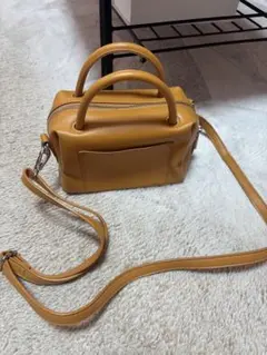 AZUL レザー ショルダーバッグ