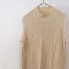 美品✨【LL】ベージュ ノースリーブセーター シンプル 無地 ニット ハイネックのサムネイル