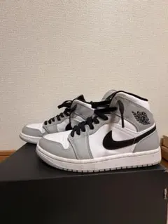 Air Jordan 1 Mid ホワイト/グレー/ブラック