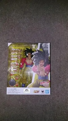 ネ*ラ様 S.H.Figuarts スーパサイヤ人 4 孫悟空