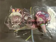 メゾピアノ　サンリオ　シークレットチャーム　ベリエ　ハローキティ2点セット