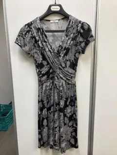 EGERIE花柄 半袖ひざ丈ワンピース